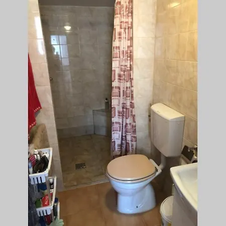 Cozy Central Apartment, Very Close To Everything!Perfect For Untold And Electric Castle Festivals! * Cluj-Napoca